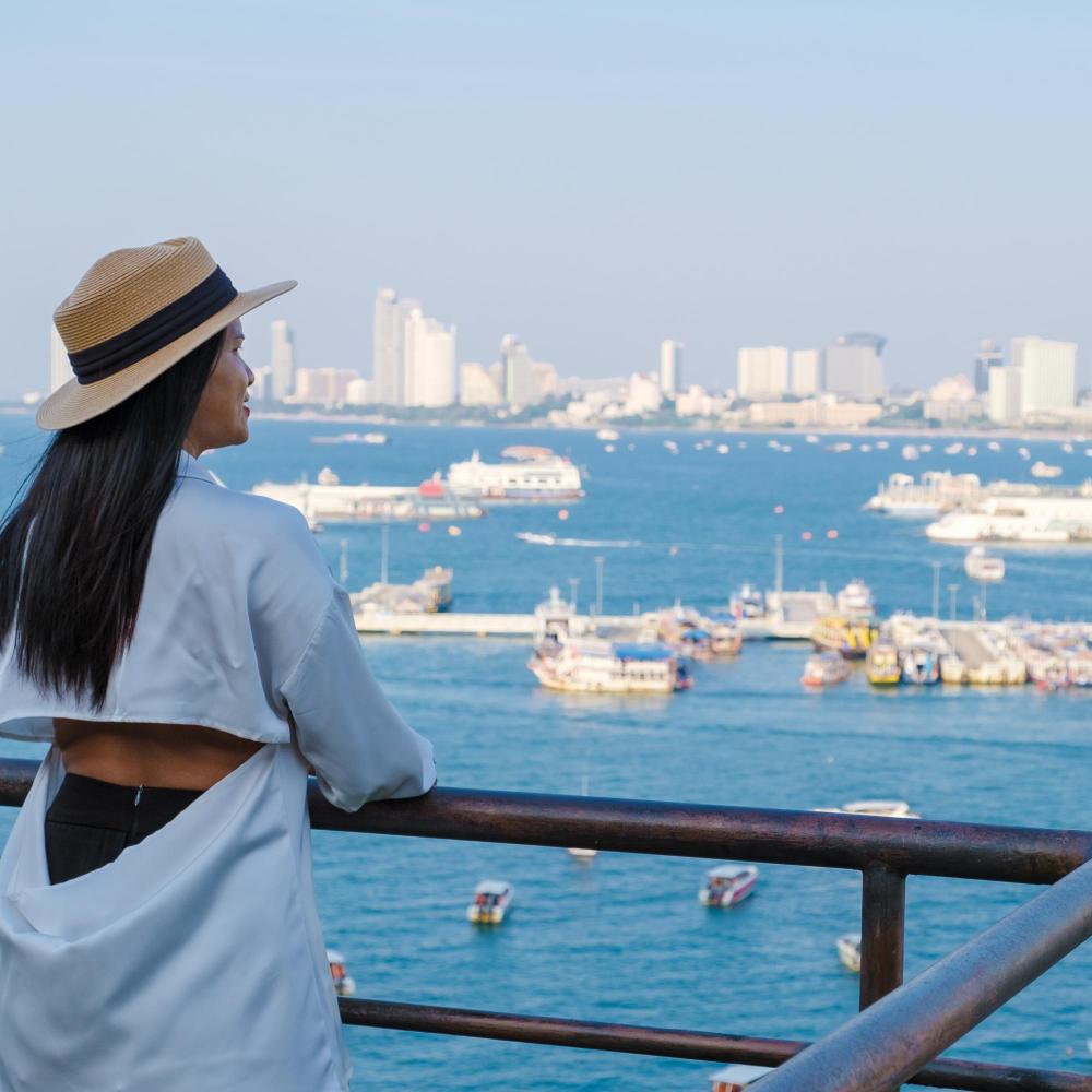 Buy Properties in Emaar Beachfront Image